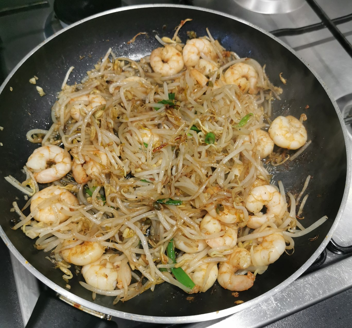 Indonesian-Style Soybean Sprout with Prawns